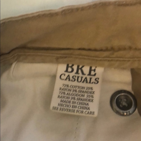 BUCKLE MENS Khakis - Picture 4 of 8